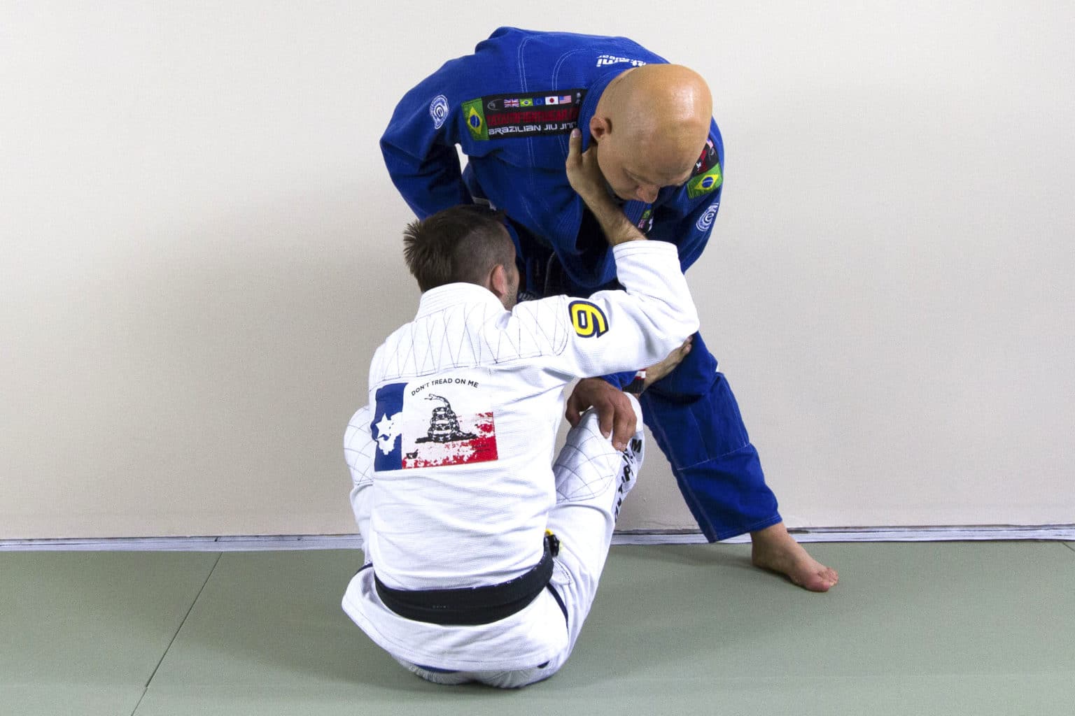 How To Set Up The Triangle Choke From Guard - Grapplearts