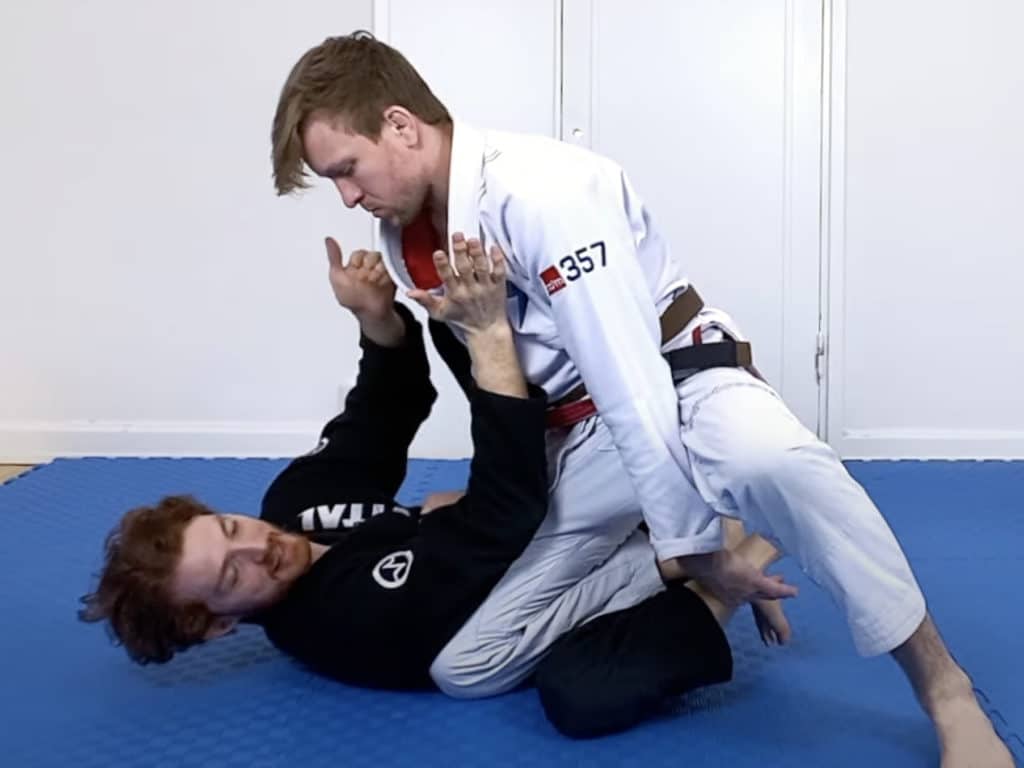 3 Great Knee Cut Counters - Grapplearts